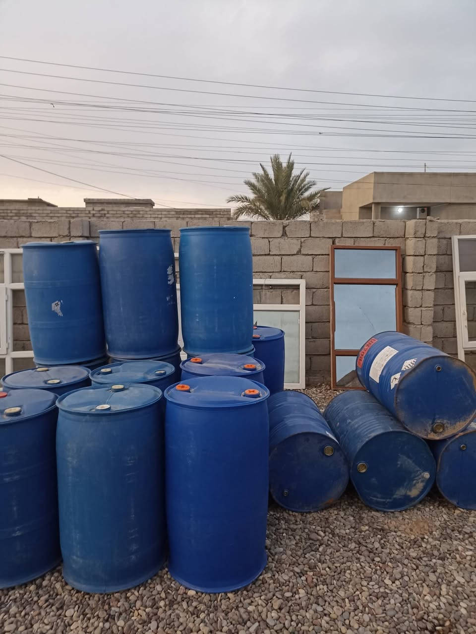 تحيه ـ طيبه
#ساحة_يحيى_ابوجنيدالموالي 
ارخص الأسعار بالشرقاط جيك السوك كله وخليني اخر واحد

 #براميل_جلكانات 
1-برميل حديد ثقيل 220 لتر استخدام واحد 
2-برميل ابلاستك قبقين220 لتر استخدام واحد 

السعر داخل الفيدو 

#بتاريخ23__12_2025

#شرط_انضافه_وبأسعار_تنافسية_ومناسبه 

المكان صلاح الدين الشرقاط قرية شكراً 
طريق القديم فرع الصلال 

الهاتف المحمول 
*********** بي واتساب 
***********
