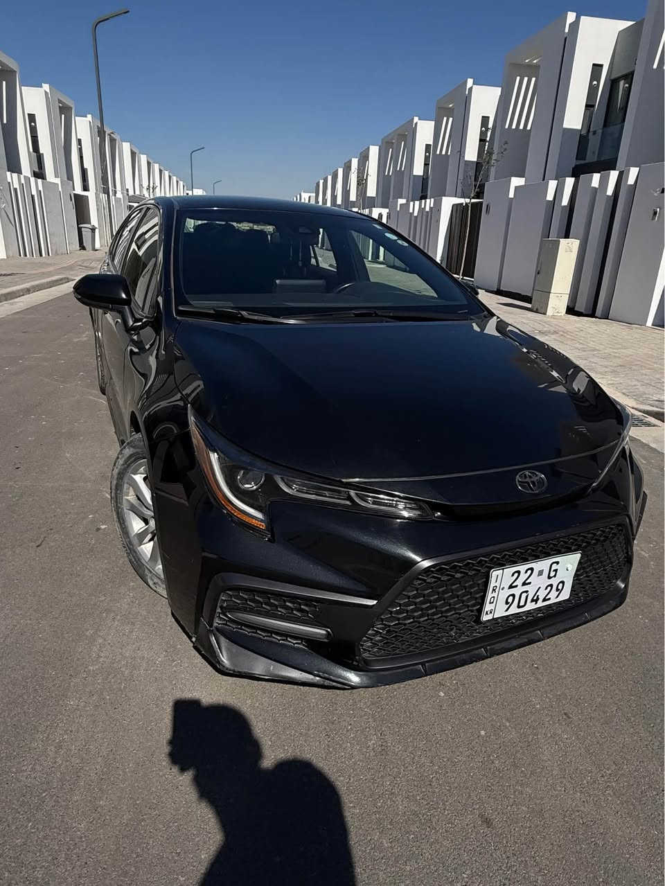 TOYOTA - COROLLA - SE - 2022
كورولا ٢٠٢٢ SE 
سعر / 131 ورقة 💵 
موديل / ٢٠٢٢ 
محرك / كبير ٢٠ 
لون / اسود 
ماشي / ٤٠ مايل 
موافات / فول ماعدا فتحة - لايتات زنون - بريك بصمة - قيادة ذاتية - شاشة كبير - رادار - ويلكب - كاميرا - تحكمات ستيرن … 
رقم شاصي / JTDS4MCE2NJ087753
رقم / اربيل تحويل و وكالة بشرط 
صبغ / جملغ و باب بدون ايرباكات . 
رقم موبايل 📱 / *********** بغداد, العراق
