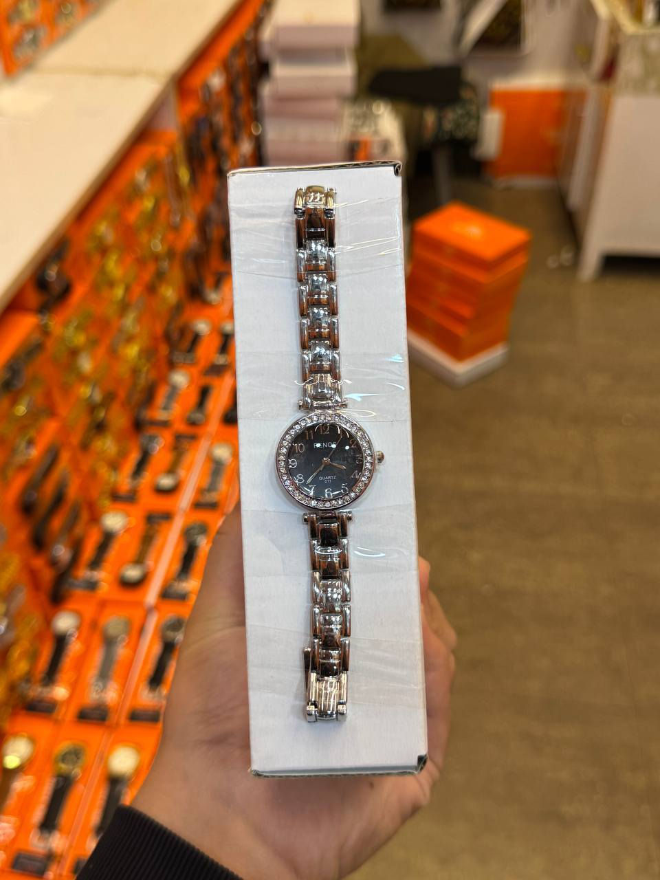 ساعات نسائيه انيقه
تصميم عصري وجودة ممتازه
متوفرة بعدة الوان وبسعر مناسب
#ساعات-نسائ
#ستايل-موضه
#ازياء-ساعات


**إذا كنت صاحب هذا الإعلان وتريد حذفه لأي سبب، رجاءا أرسل رسالة إلى الدعم الفني**