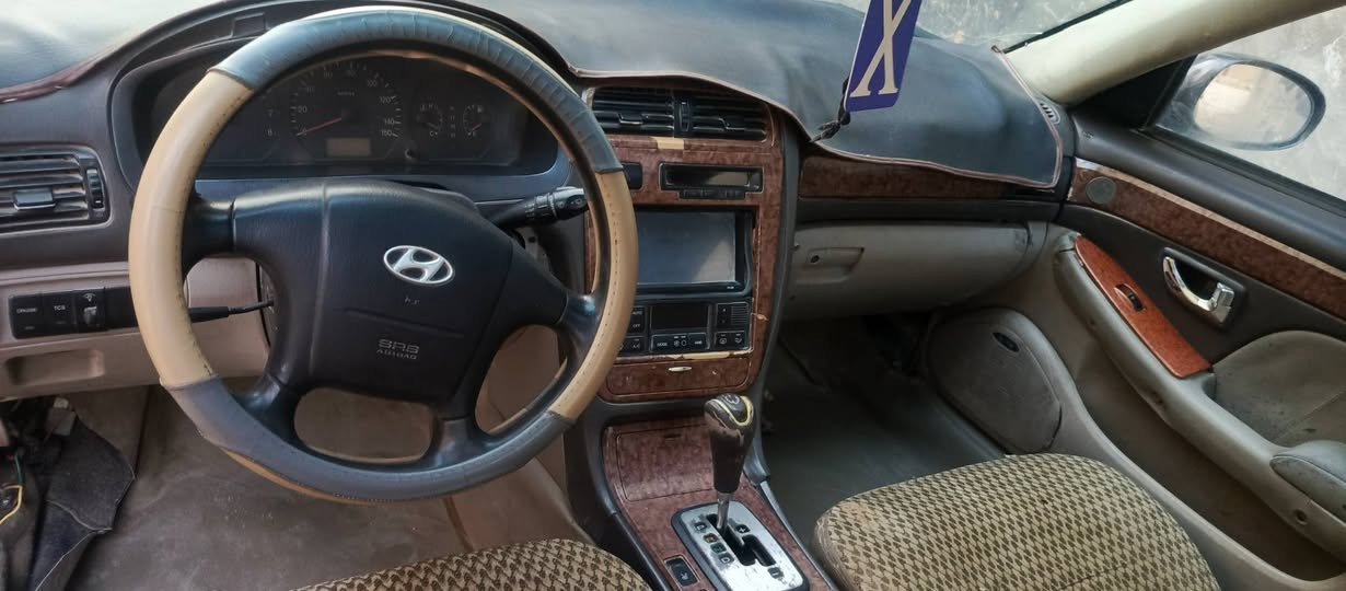 سلام عليكم
هونداي سوناتا 2004
سيارة مكينة كامري ابو الجف جاهزة رقم ميسان  سعر 6مليوم وبيها مجال
***********
