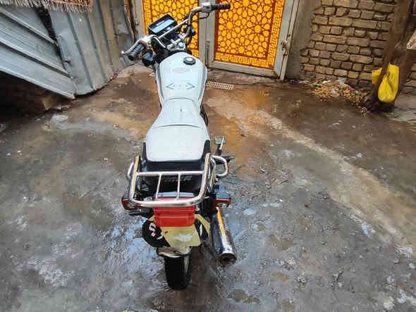 تايكر موديل 21
4كير
سعر550
اوراق اصوليه بأسمي
بيه عواج قليل بالدبل الامامي

مكان بغداد  بلديات اليو أن 
‏‪رقم.الهاتف. ‏‪0771 587 1701‬‏ بغداد
