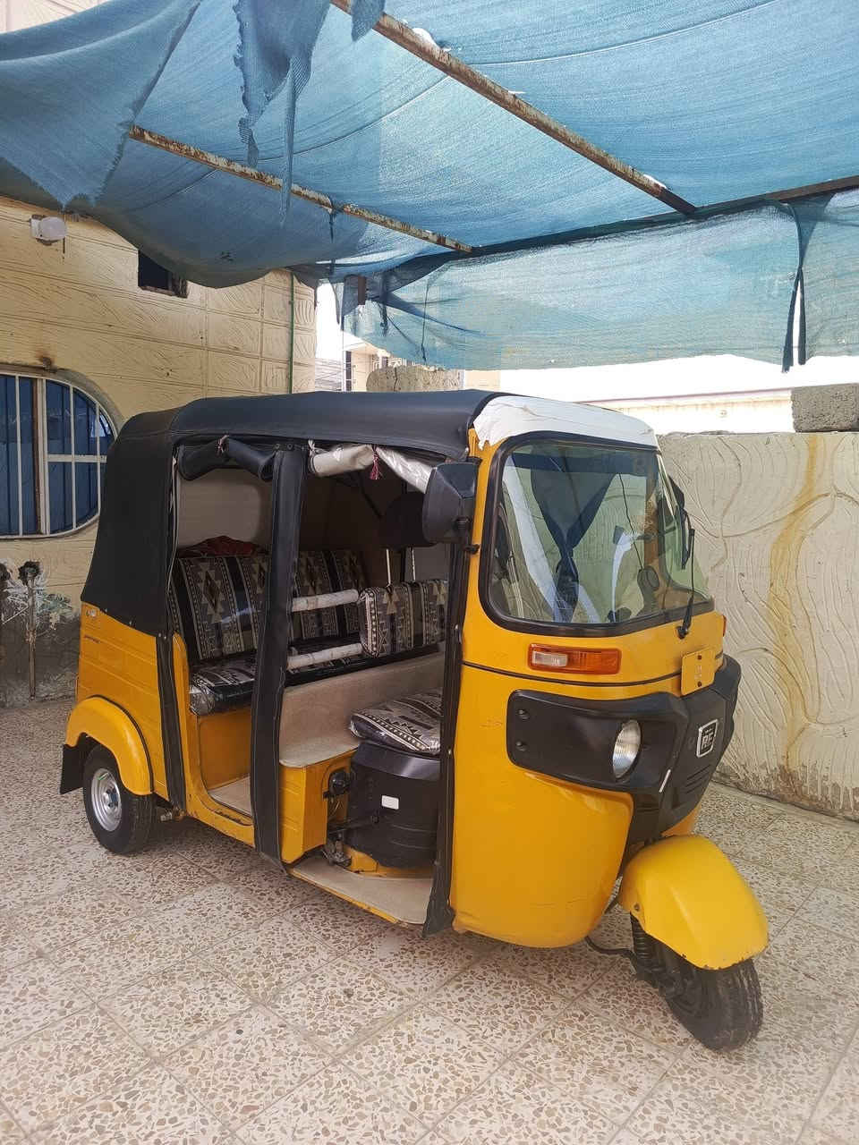 سلام عليكم تكتك لبيع داخله ب20 تكتك رقم ديالى مال بيت ما طالعه كفاله عامه كشر ومحرك سعر 6و100 وبيه مجال مكان ديالى خان بني سعد رقم ***********
