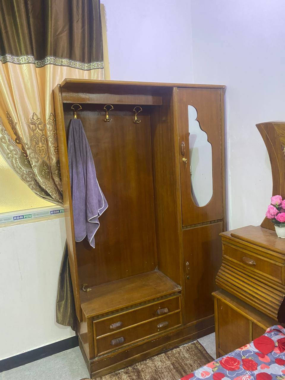 غرفه للبيع***********
