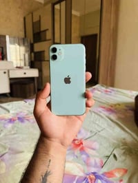 ايفون 11 عادي ذاكرة 256 البطارية 88 النموذج M وتر بروف السعر 300 قفل ذ...