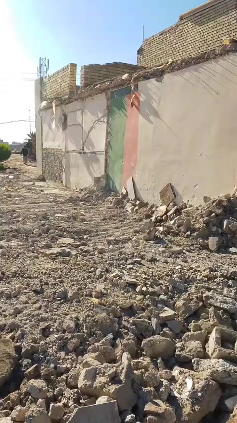 السلام عليكم تفليش بيوت تفليش رباطات قلع ارضيات تكسير الجدران رفع الانقاذ هذا رقم اتصل وخدمتك ***********
