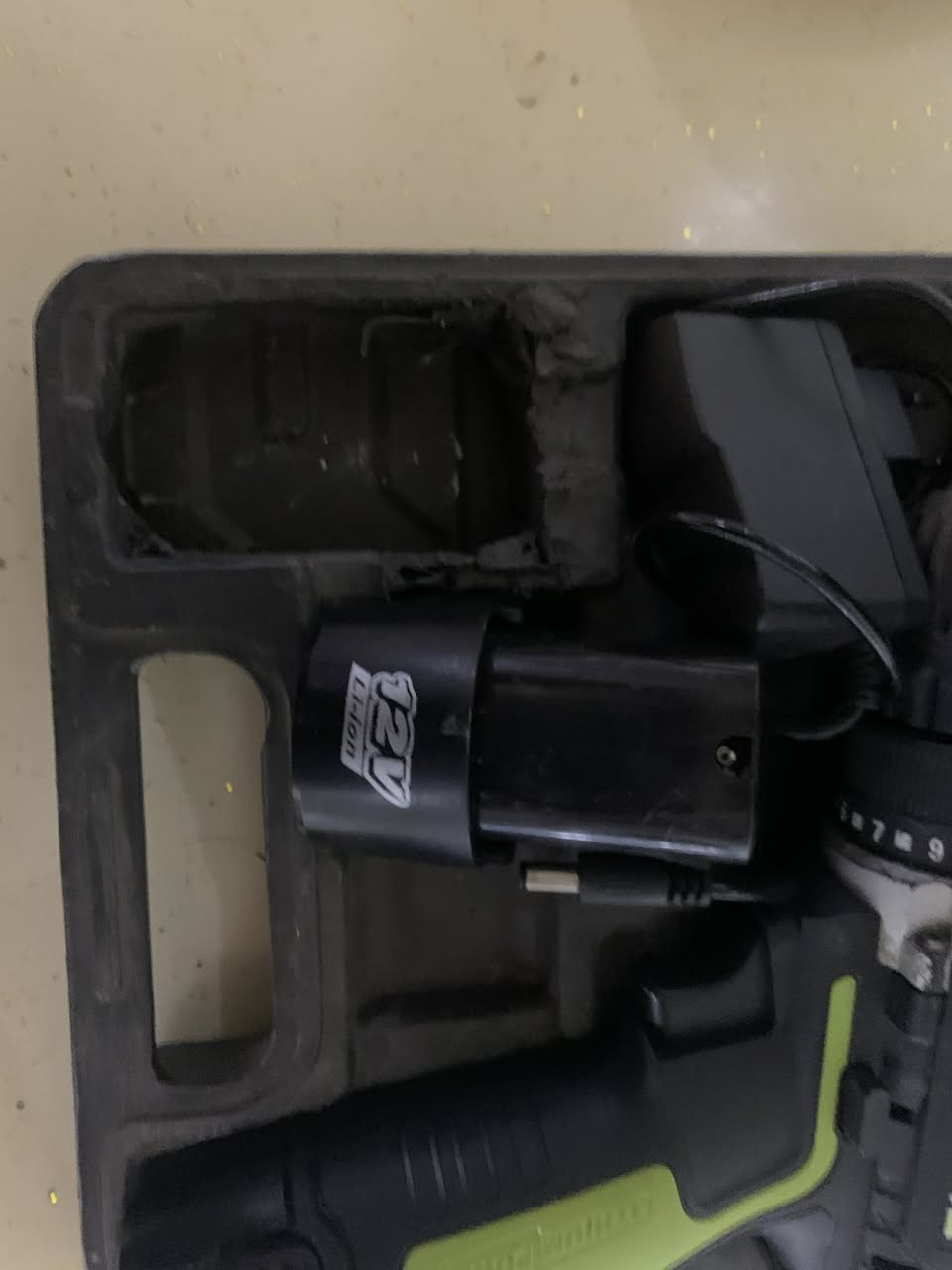 السلام عليكم دريل شحن للبيع صناعة المانية اصلي وليس تجاري يجي ويا بطاريتين وشاحنة السعر ٦٠ألف وبي مجال للطيبين مكاني كوت داموك الضباط


**إذا كنت صاحب هذا الإعلان وتريد حذفه لأي سبب، رجاءا أرسل رسالة إلى الدعم الفني**