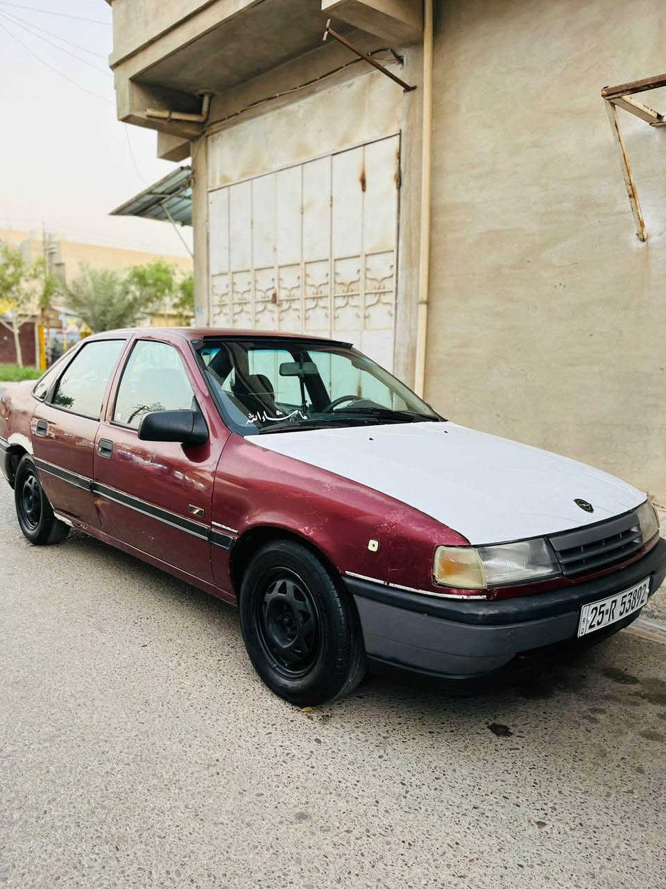 اوبل فكترا للبيع موديل 1992 رقم سنويه جديد بسمي دفتر بانزين سيارا كله ع بلاد تخم تايرات جديد سعر 34$ وبي مجال 
رقم الهاتف : ***********
*********** وتساب كركوك, العراق
