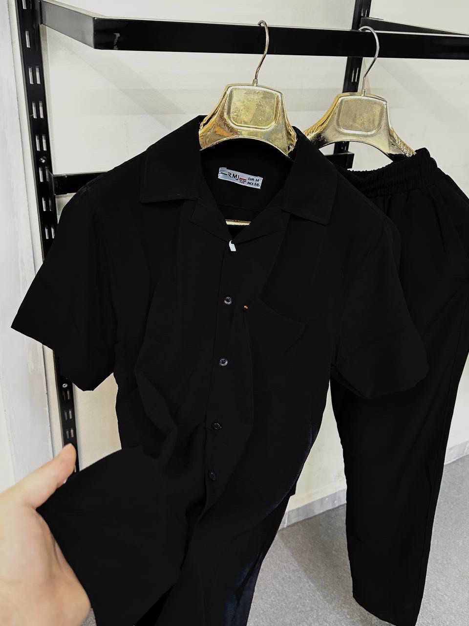 سوت لنن خامه كريب 
صيفي 
٥ الوان 
قياسات m,l,, xl, xxl 
خامه بارده وشغل اول
الشد 20قطعه 175الف


**إذا كنت صاحب هذا الإعلان وتريد حذفه لأي سبب، رجاءا أرسل رسالة إلى الدعم الفني**