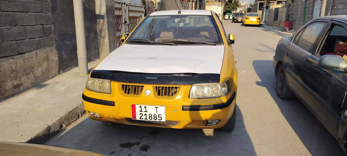 السلام عليكم سمند 2010 تكسي سياره جديده نعمه خير من الله السعر24 ورقه وبيها مجال***********
