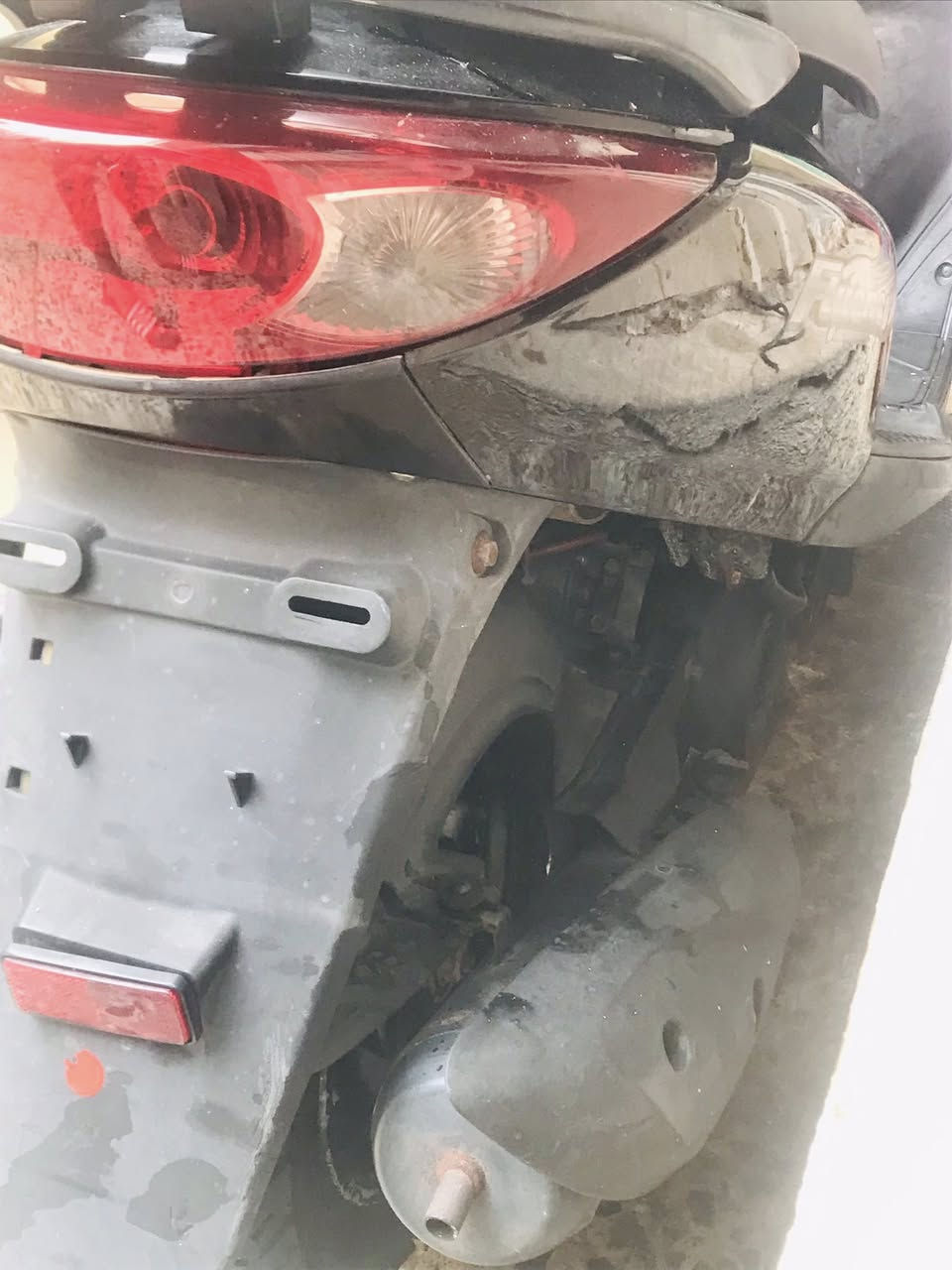 دراجه بريز البيع صارلي سبوعين من منزله من الرنبه بعده بحالت الوكاله دراجه اي نقص مابيه سعر الدراجه 850 وبيه مجال الطيبين رقم الهاتف ***********
