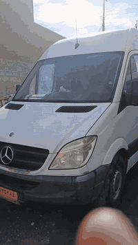 سلام عليكم مارسيدس سبرنتر للبيع موديل2012 رقم سليمانية سياره جديده السعر 190 ***********
