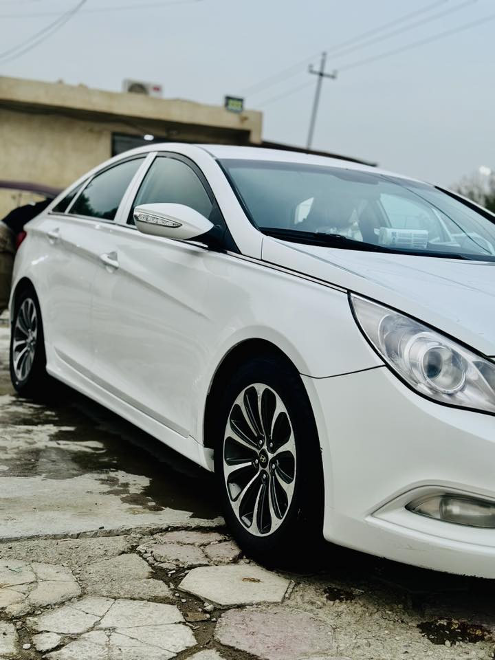 سوناته 2011 اللون ابيض صدفي وارد خليجي  مكينه دوش 2400 مكفوله من الضربه والصبغ والفتح والعيب الشرعي سياره كلها قطعه وحده ع بلاد. رقم بصره (أ) بيهه قطعتين صبغ والمدكر. رش( كلير )  السعر 118  البصره الزبير. ***********. الموشراي لايشلع گلبي. رحمة لهلكم
