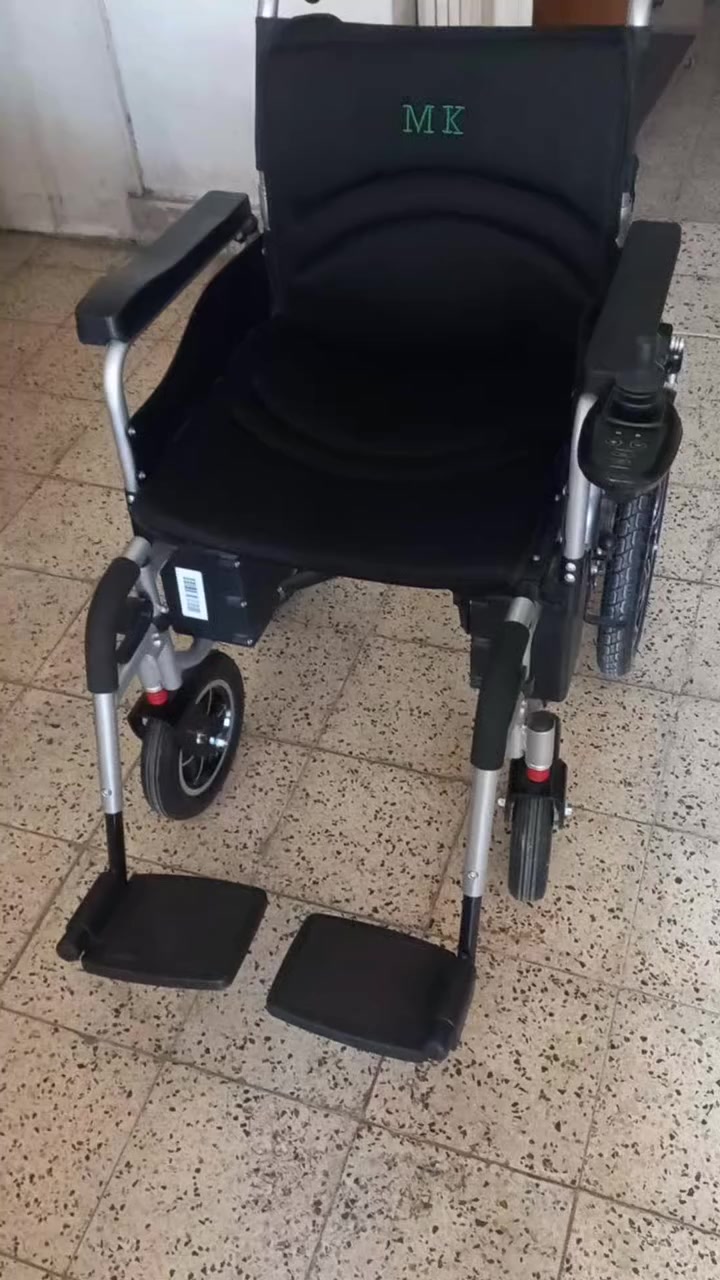 السلام عليكم كرسي كهربائي للبيع جديد ونظيف شراء قبل اسبوع فقط غير مستخدم بتاتا السعر ٤٥٠ الف المكان بغداد


**إذا كنت صاحب هذا الإعلان وتريد حذفه لأي سبب، رجاءا أرسل رسالة إلى الدعم الفني**