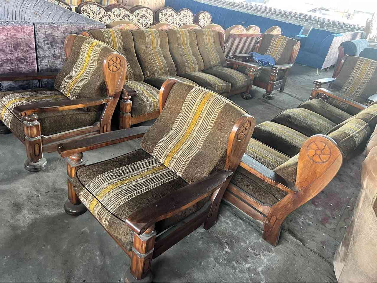 اسئل وجاوبك بغداد نهضة توصيل بكروة موجود 
***********
بيع شراء مراوس بغداد, العراق
