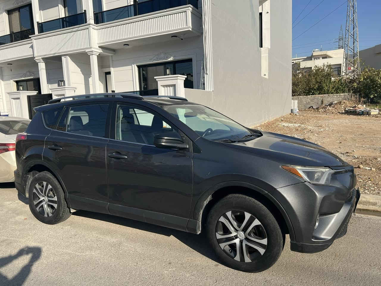 RAV4 2017 LE            0750 781 7979                  $160 مجال
