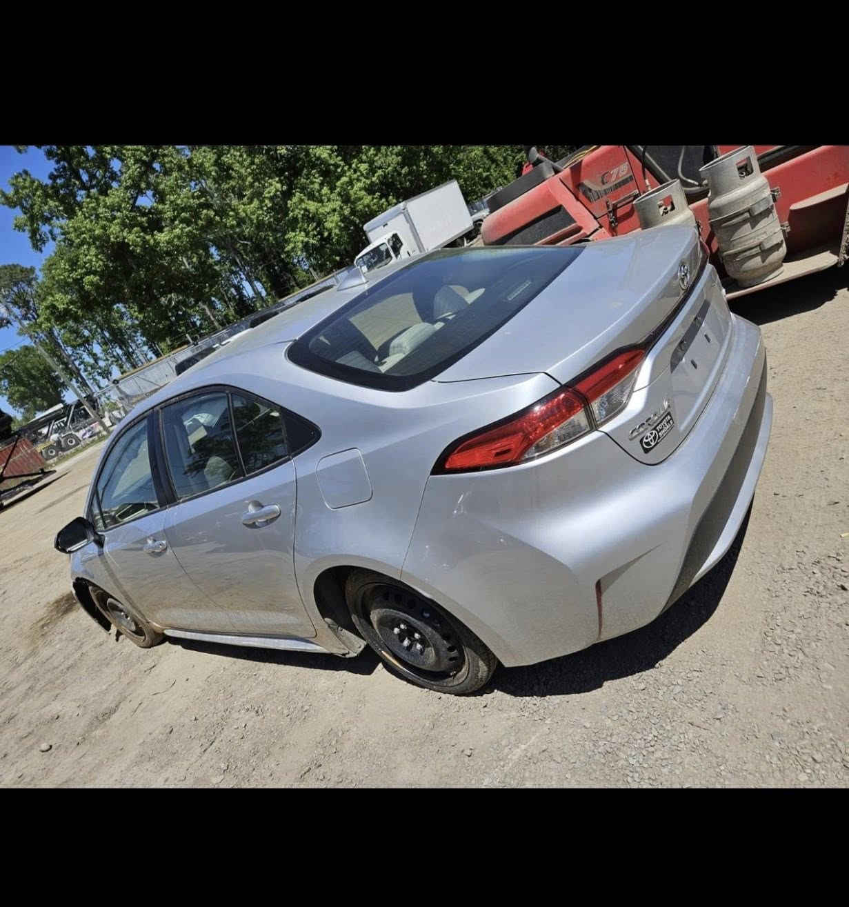 السلام عليكم
كورلا للبيع موديل 22LE امريكي
سياره بدون صبغ بدون تبديل بدون تعديل بس باب الصدر بي رصعات وباقي على وضعه ما مصلحه ايرباك برده طاك بس
مواصفات LE شاشه كامره رادار تحديد مسار تحكمات ستيرن
مانع انزلاق اوتو بريك ماشيه 89
ورقم الشاصي موجود مع صور الحادث السياره رقم اربيل بسمي مكان السياره الشعب رقم الهاتف *********** واتساب موجود السعر 165
