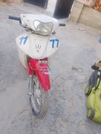 دراجه سيرفيز للبيع محرك لاتنقيص ولا تبخير كهربائيات كلها شغاله السعر35...