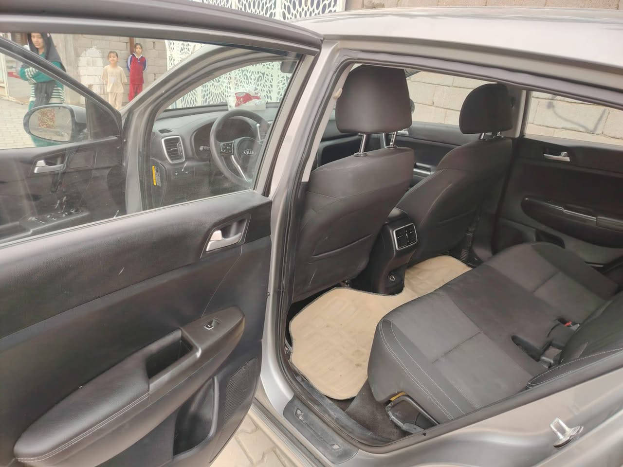 السلام عليكم
سبورتج موديل 2022 للبيع السياره مصبوغه عام صور السونار واضحه المكينه جاهزه الكير جاهز لخود شواصي مكفولات للبيع السعر 135$ عنوان بغداد
للاستفسار ***********
