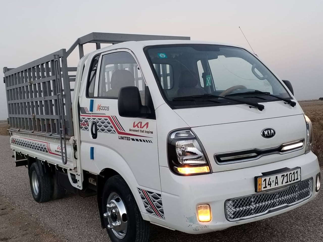 السلام عليكم شباب سياره كيا فحل  للبيع مديل 2022
لسعر 167
رقم  بصره دولي سنويه مجدده 2028  مشروع وطني تحويل مباشر سياره شرط بيع علئ فحص نضافه 100بل 100
تبريد ثلج ا سياره بكيت كروتك عليه ذا جيت والكيت مو نفس الحجي وني خادم تصل وشلع عيوني بل عافيه علئ الياخذها
 ستخدام شخصي بل عافيه علئ الياخذها مجهزه من كلشي 
  وجاهزه شرط سياره زيرو لا رصعه ولا شخط البم علئ شريكه وسدر علئ شريكه  الف ما ذب عليها  كفاله عامه لاضربه لا صبغ لا خياس مكينه لاتنقيص ولا تبخير حداديه اكسن تخم تايرات بكيت سياره الف ما ذب عليها  سياره مال جناي مكاني  ناصرية رقمي
***********
