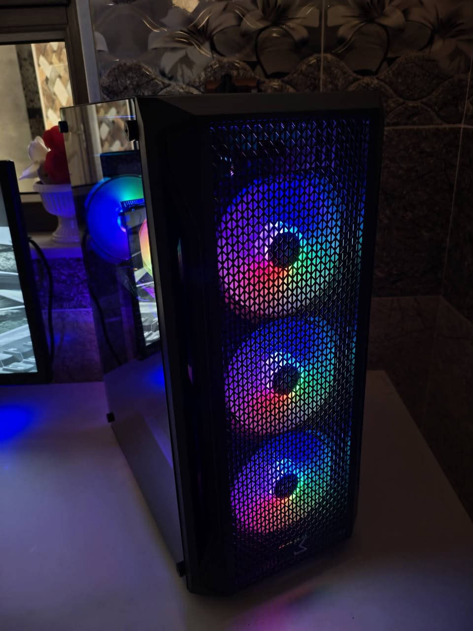 تجميعه زيون للبيع وشاشة اقتصادية
شباب تجميعة زيون  
CPU-XEON E5-2630 v4 
GPU RX 580 8GB DDR5 
MB X99 ATERMITER 
RAM 1×16GB DDR4 2133P
PS AZZA PSAZ 650W BRONZE
SSD 256 TEAMGROUP CX2
CPU COOLER AIGO ICE200 PRO 
CASE XIGMATEK 4FAN
(سعر 350 الف)
التجميعه مفحوص قطعها بالكامل اي خلل ما بيها 
منزل بيها RE9
ويندوز 10 برو محدث هوه والكرت اخر تحديثات
 
 شاشة اقتصادية للبيع 
المواصفات 
MASS 24 WIDE COMPUTER LED MONITOR
VA PANEL
REFRESH RATE 75HZ
FHD 1080×1920
5MS
HDMI-VGA INPUT 
السعر 80 الف 

توصيل 5 لكل المحافظات
البيع فقط بأعتماد 10 اسيا او ماستر ينزل من السعر


**إذا كنت صاحب هذا الإعلان وتريد حذفه لأي سبب، رجاءا أرسل رسالة إلى الدعم الفني**