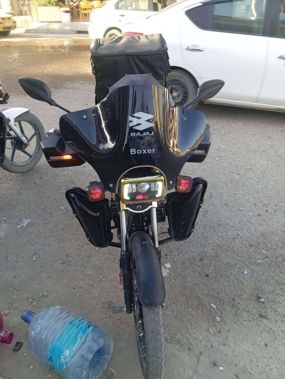 سلام عليكم سيفان كفاله عامه مكينه 150cc مكاني بغداد شعب حي البساتين سعر 850 وبيه مجال حك جيه ***********
