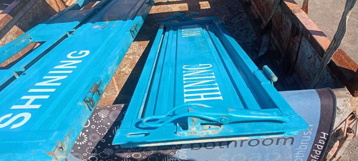 صفاحيات وباب دور الشرطه
***********
