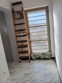 مشتمل طابق ونص السفحه الثانيه قريب عل شارع قرب نزله الوائلي بل بدايه ب...