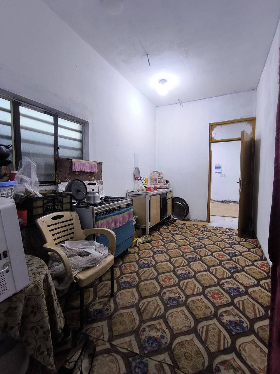 دار للبيع مساحه 120متر طابو زراعي سند 25 يباع بالنقد وبالقصاط
اساس صب بناء طابوك جمهوري سقف صب 
يحتوي على غرفه وصاله ومطبخ واستقبال وحمامات ومنور على طول الدار 
الموقع الكوفه البراكيه شارع المطار القديم مقابيل صيدليه صفاء عبد الرضا منطقه مرتبه وعرض الفرع 10 متر وكافه الخدمات متوفره 
بالنقد 30 مليون وبي مجال 
بالقصط 35مليون مقدمه 15مليون  وشهر 500الف 
للتواصل الاتصال على الرقم *********** أو مراسلة الصفحه واتساب متوفر مكتب الياسري للعقار والمقاولات
