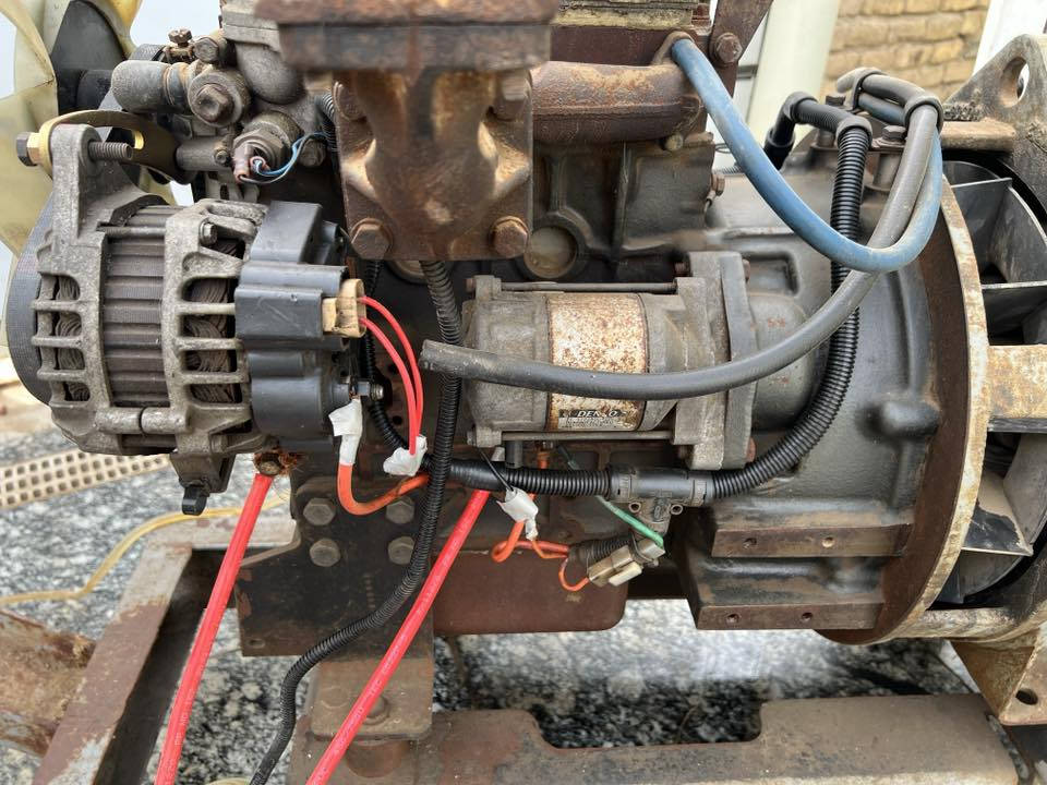 عندي مولدة واريد ابيعها مواصفات كامله حتى صوت مابيها يعني محد راح ينزعج من صوتها 
درجه اولى  الي يحب يعرف التفاصيل 
وعنده نية شراء يتواصل على هذا الرقم ‭٠٧٧٢ ٥٦٨ ٨٧٦٧‬
