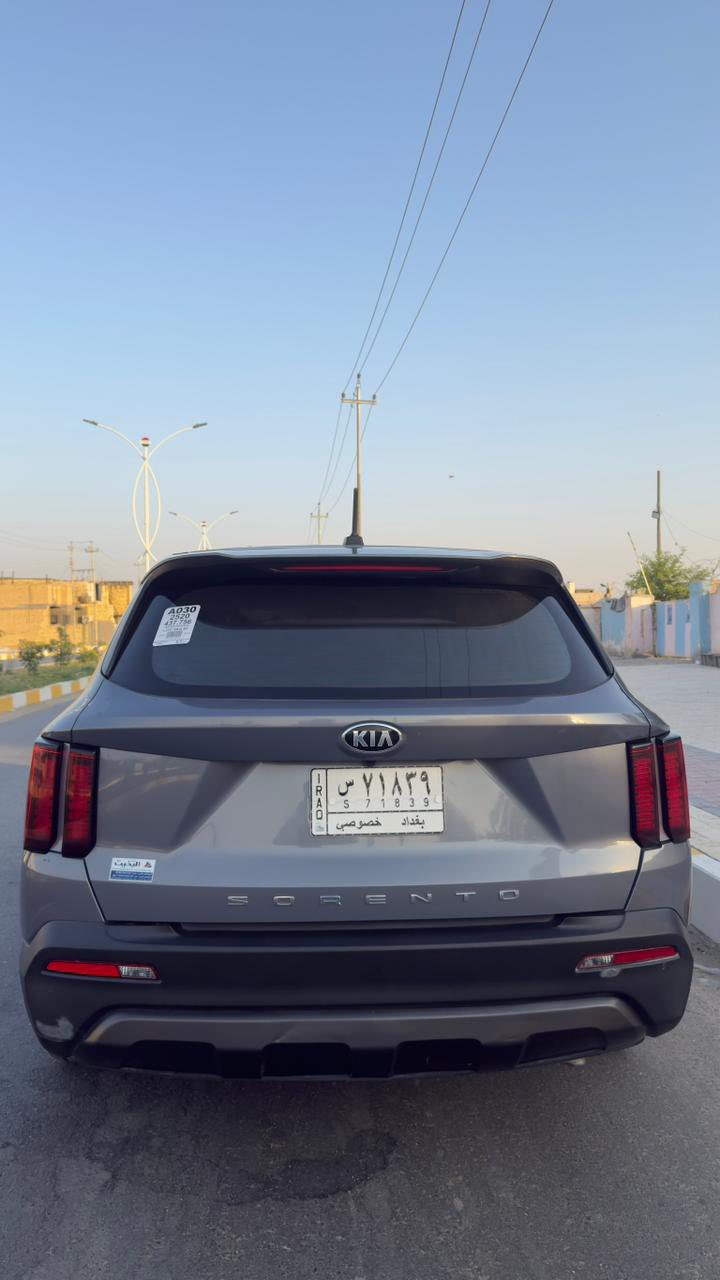 سورنتو ٢٠٢١ ماشية ٦١ بغداد تحويل اربعه سلندر سبعه راكب جاهزة وكفالة تقرير بدون اي عطل بيه طخه بسيطة بجاملغ صارت قبل جم يوم ومامصلحة بعدهي سعر ٢٠٥$ وبيه مجال لشراي اكيد *********** مكاني ناصرية حي رسول

