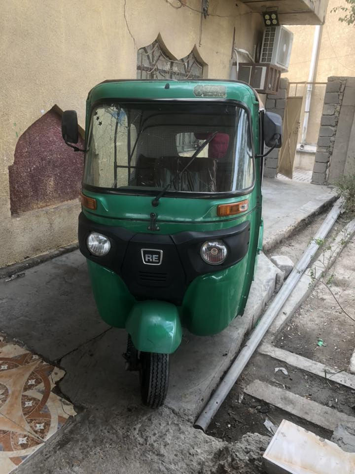 تكتك 🛺 للبع مديل 21  رقم وسنويه لبدي بيهه ضربه ولباقي شوف لعين مكان خمسميل رقم الهاتف *********** 
السعر 5ونص.
