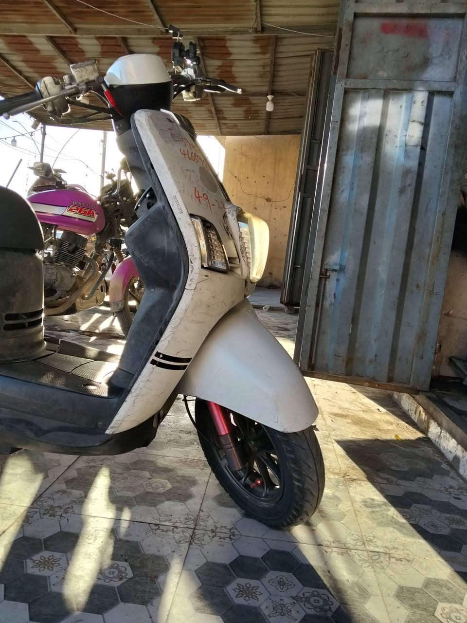 السلام عليكم دراجه بوليس نوزل للبيع ما مفتوحه حلوه سيلف كهربائيات شغاله اي نقص ما بيها سعرها 700وبيها مجال مكاني كربلاء  شرط الفحص مكفوله من كلشي  هاذه رقمي ومراسله هم موجود هم ***********
