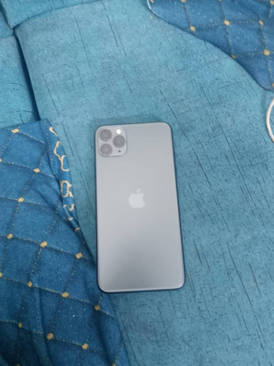 سلام عليكم آيفون 11برو ماكس مبدل شاشه
وكامره إماميه واكفه شريط فالت ب15يسو 
وفيس إيدي واكف
بطاريه 78
ذاكره 256 
تصويره يخبل
سعر 275وبي مجال مكاني بغداد لحبيبيه قرب مطعم وليد 
رقمي ***********
