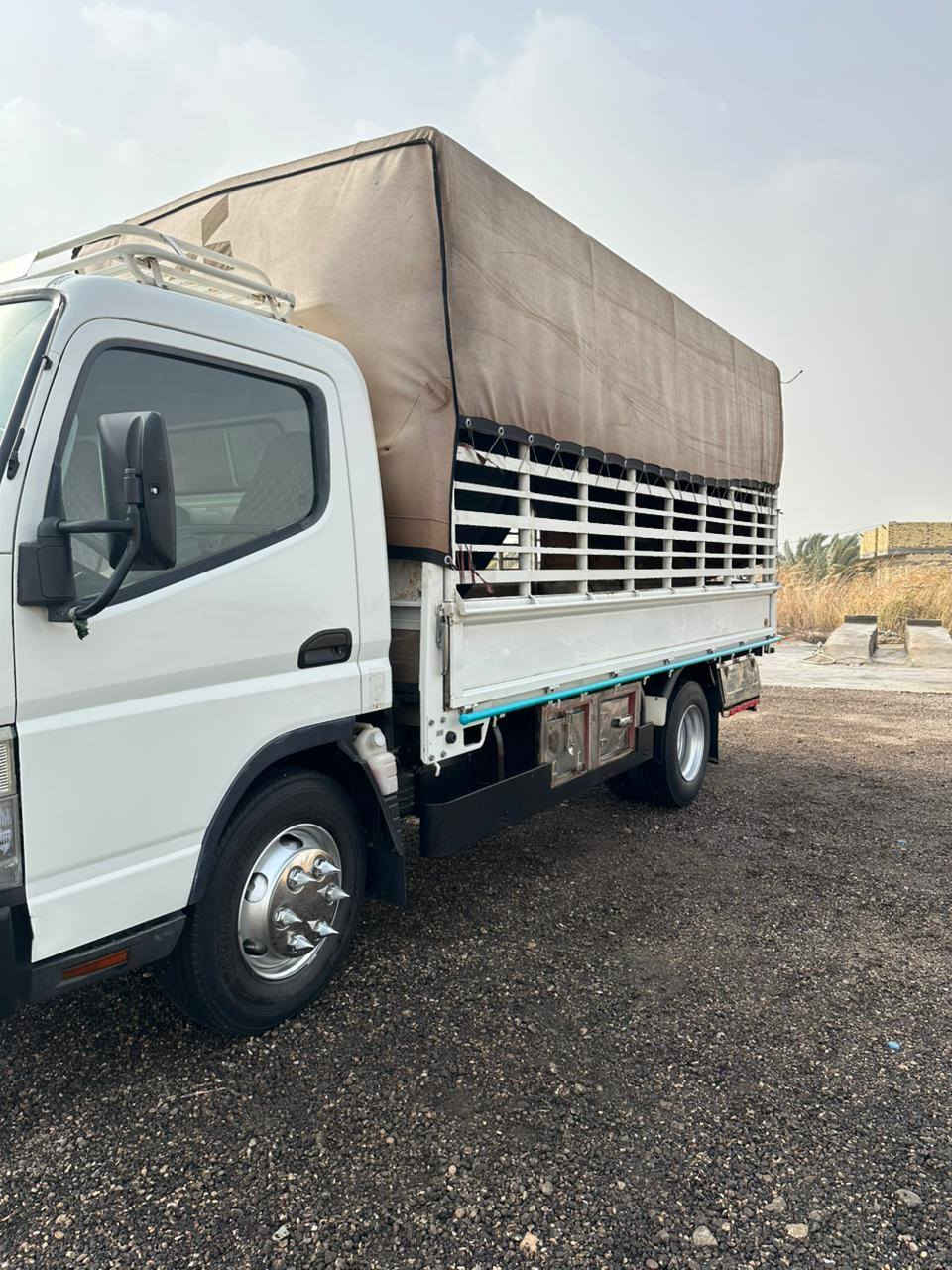 السلام عليكم كنتر موديل 2020سياره جديده كفاله عامه مكينه كير اكسل لاتبخير ولاتنقيص سياره بسمي تحويل ثاني يوم ماشيه 250 تخم تاير برجستون ابو التبريد جديد حدايه بشتوان كركوك درجه أوله والسياره خير من الله الشراي يتصل ***********
