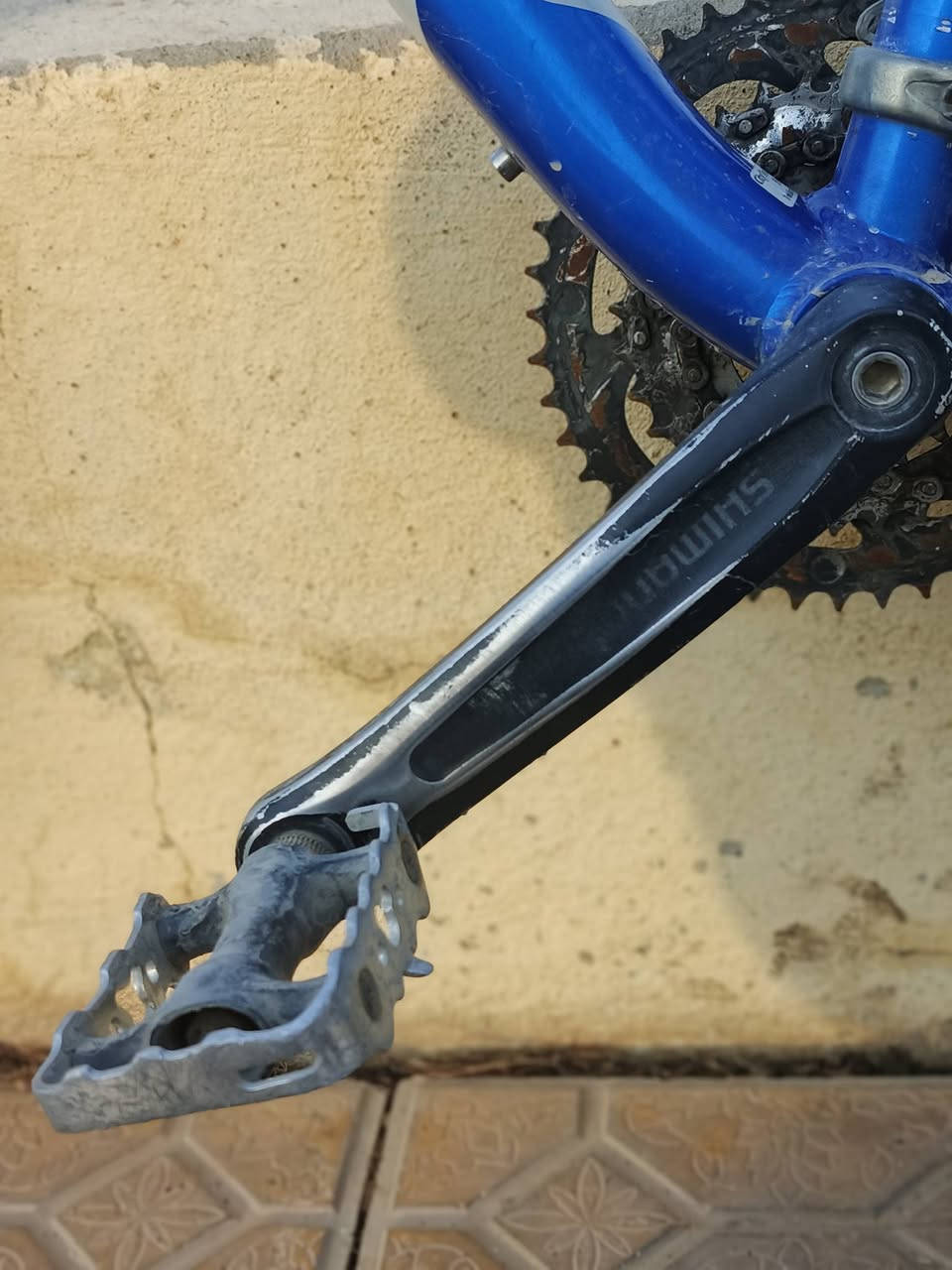 السلام عليكم
باسكل للبيع العنوان موصل
باسكل من نوع گاري فشر
الحجم 26 
كلشي موضح بالصور
بريكات دهن شرط بمكانهن
دبل شغال بس بي ملعب صغير
الغراض البي كلهن شرط مال شركه SHIMANO
السعر 250 وبي مجال


**إذا كنت صاحب هذا الإعلان وتريد حذفه لأي سبب، رجاءا أرسل رسالة إلى الدعم الفني**