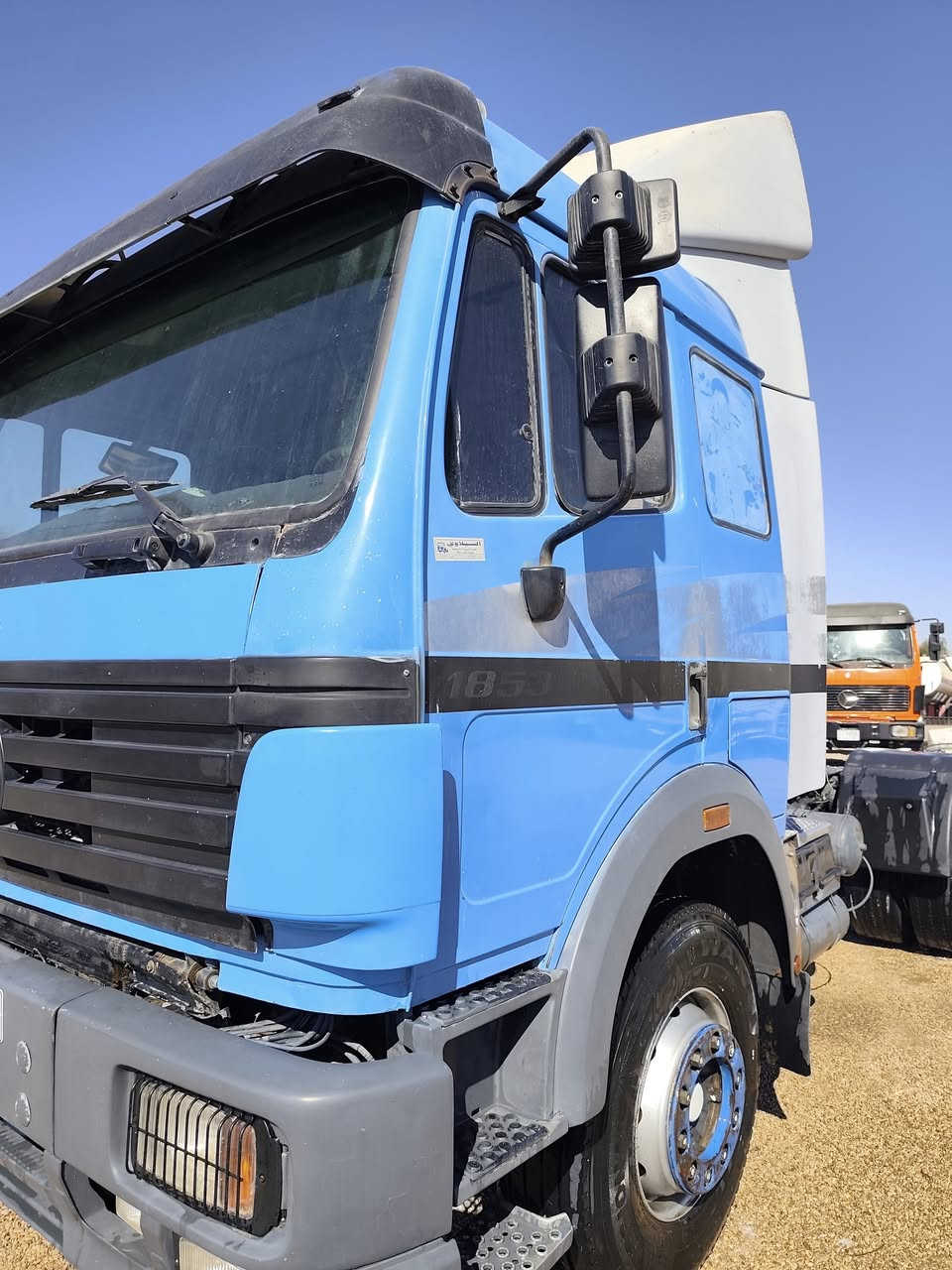 كرواتي 
موديل 1995
1853
كير240
محور طويل
مربوطه صهريج 
السعر250وبيها مجال 
معرض الوان لتجارة السيارات والمعدات الثقيلة يرحب بكم

العنوان الانبار الفلوجة الخط السريع
*********** صلاح الحلبوسي
*********** عبود الدليمي
*********** عبود الدليمي
