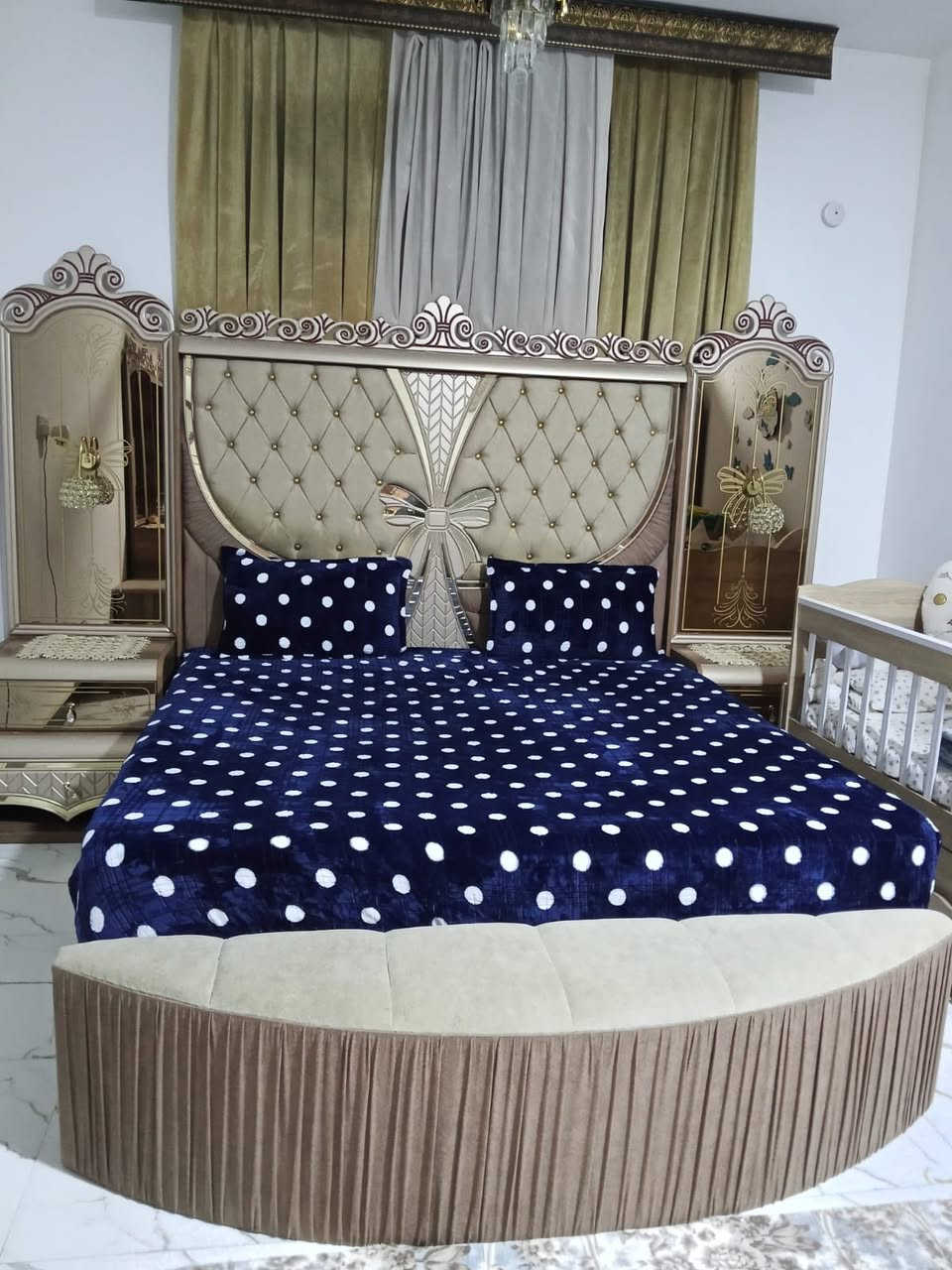 السلام عليكم ورحمة الله
مكلف بالنشر 

غرفه تركيه للبيع 

نضيفه ١٠٠٪؜

مستخدمه قليل 

٦ قطع 

الغرفه كلش جديده 

العنوان /سوق الشيوخ /قرب جسر الصابئه /الورداوي 

‭   ٠٧٨١ ١٧٠ ٤٤٨٠‬
