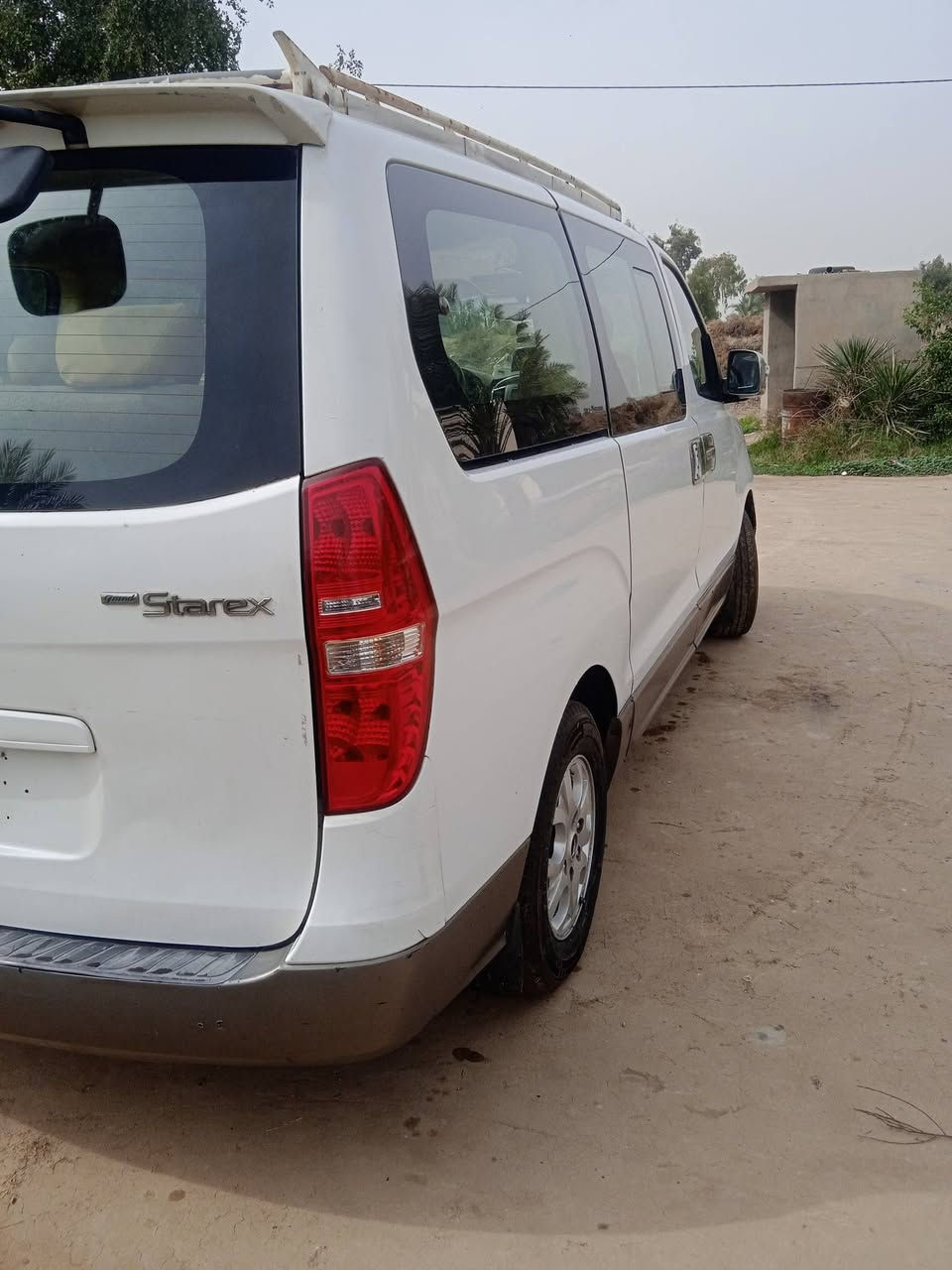 سلام عليكم ستاركس للبيع 2012 رقم بغداد  دوشمه جديد محرك عل سحك السعر 165 للستفسار اتصل عل رقم
***********
