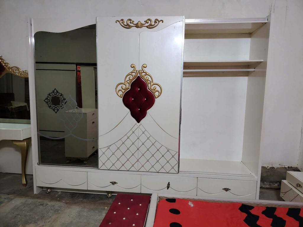 غرفه تركي ضخمه اخت. الجديد كامله تركي اصلي ثقيل المكان ديوانيه *********** بي وتساب ديوانية, القادسية
