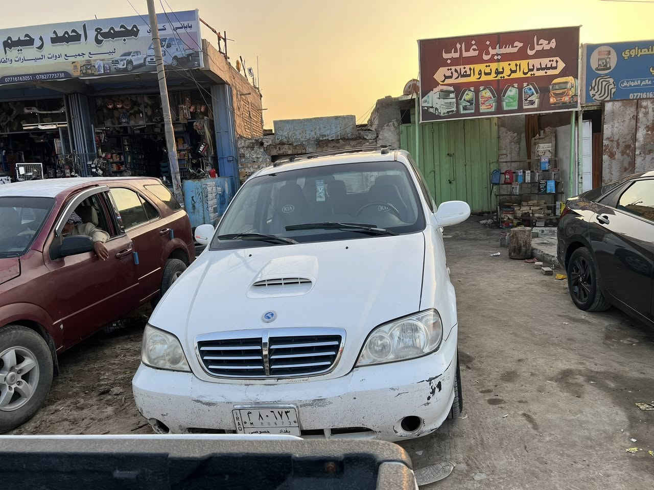 السلام عليكم 
كياكرنفال موديل2000محدثه2005
كاز طرمبه مكينه وكير وحداديه 
كهربائيات تخم تاير سياره جاهزه من كلشي 
***********
