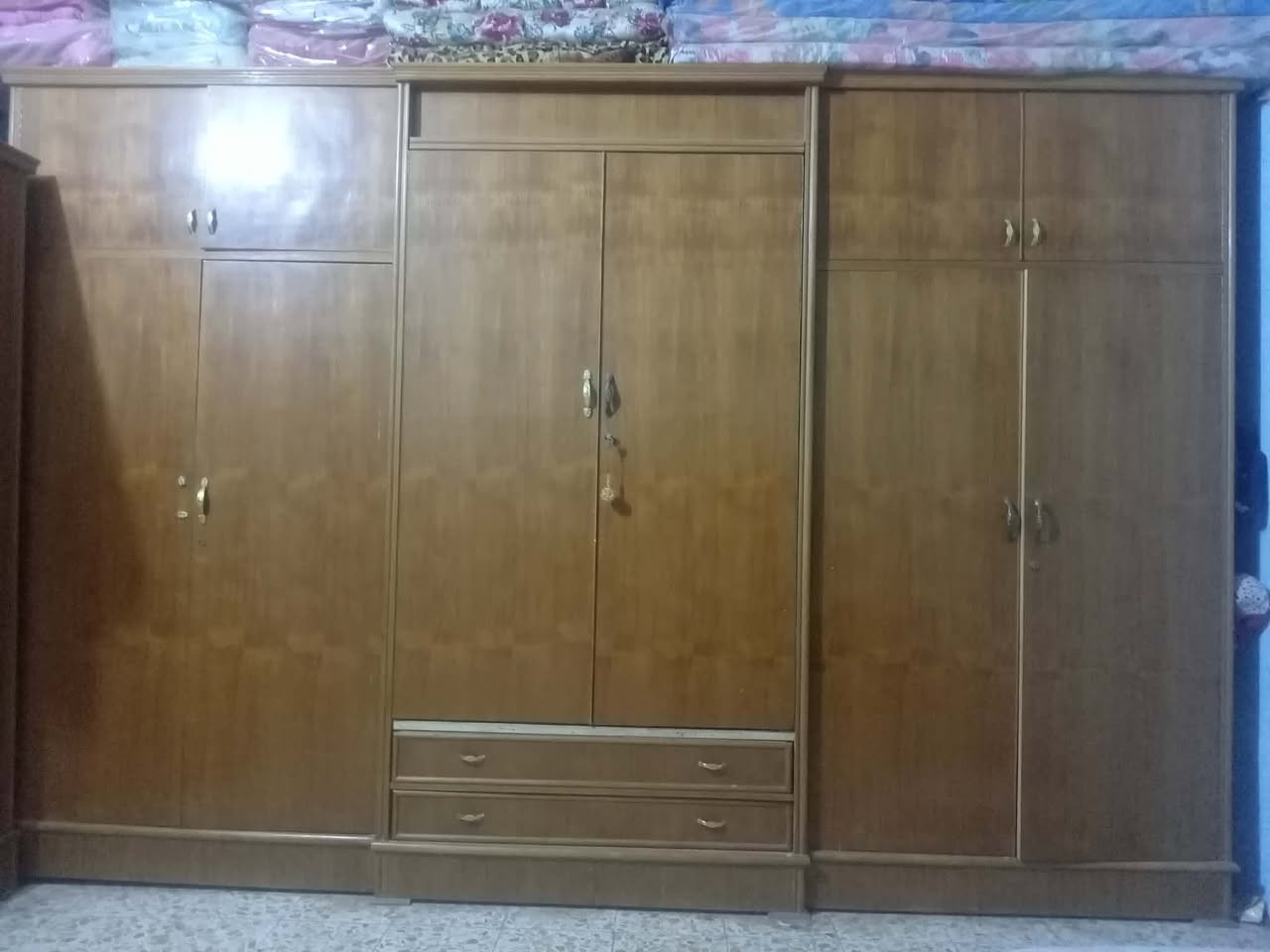 السلام عليكم 
بيع مستعجل محتاجة وتريد تبيعهة غرفة تسكام كلش نضيفة ب500 تريدهة


**إذا كنت صاحب هذا الإعلان وتريد حذفه لأي سبب، رجاءا أرسل رسالة إلى الدعم الفني**