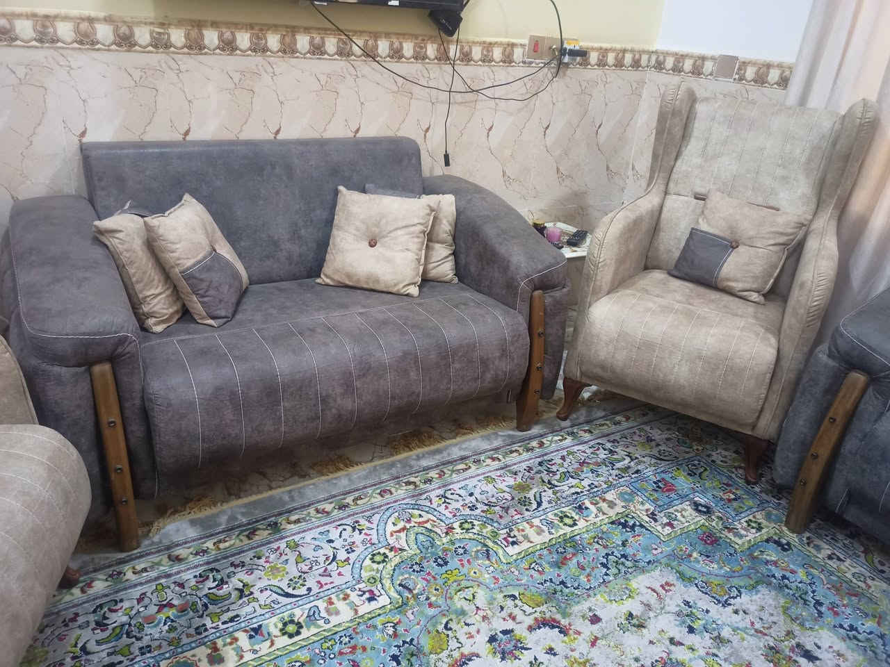 السلام عليكم
غراض بيت للبيع...
1 )غرفة نوم تركية مستعمله شهر فقط نظيفه جداً مع دوشك سرير سعرهه(800الف)
2) تخم حطاطه نظيف جداا مستخدم قليل السعر (900الف)
3)كنتور تركي بابين نظيف السعر (125الف)
4)چربايه حديد نفر واحد نظيف جداً عدد 2السعر (150)
5)ميز طعام اصلي مع 4كراسي مستخدم ايام فقط سعر (200الف)
6)ثلاجه شركة نوال نظيفه جداً سعرهه (275الف)
7) مجمده نظيفه سعرهه (125الف)
8)سبالت عدد 2 واحد طن السعر (300الف)
(الأسعار بيهه مجال بسيط)
الشراي يتصل أو يراسل وحيا الله 
***********
