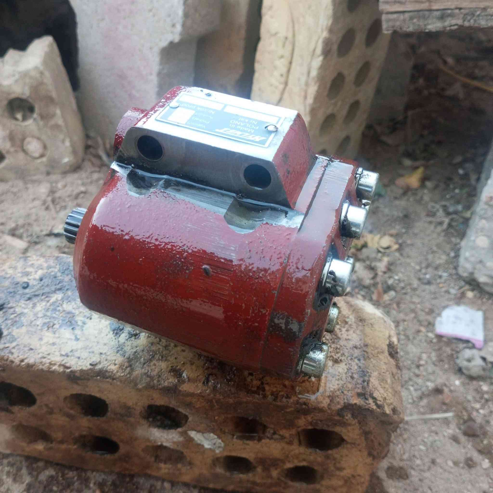 مضخه كاروبه عنتر لبيع شغاله عل شرط بيها ضمان شهر جديده مستعمله قليل مكانها النجف ***********
