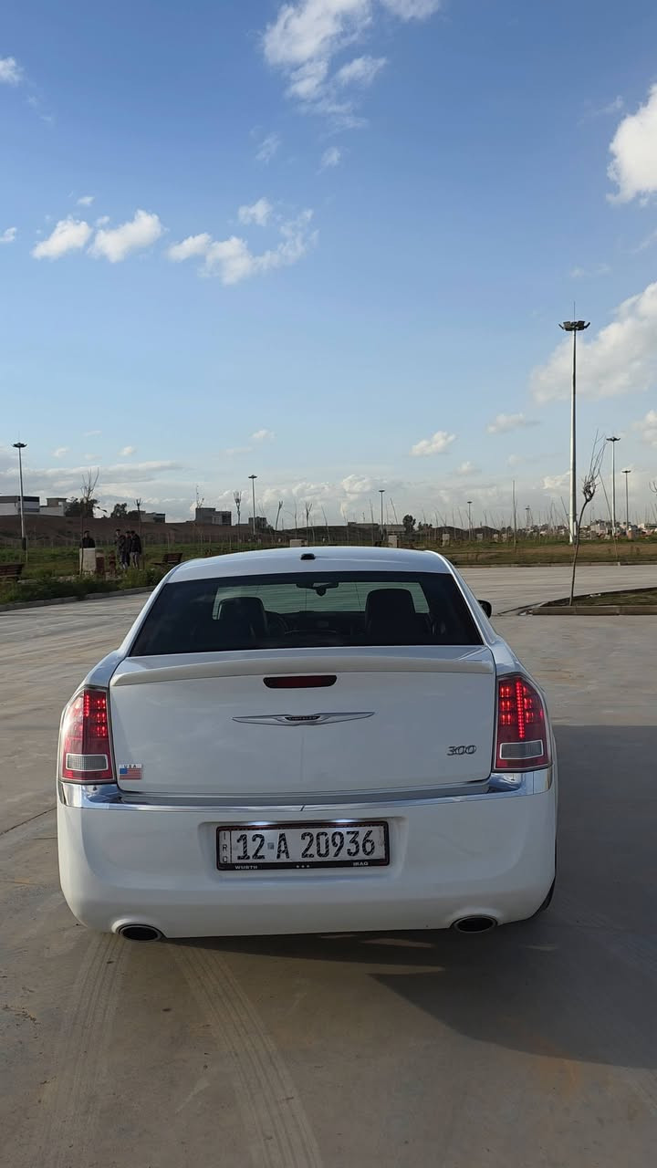 Chrysler C300 2012
سلام عليكم 
اوباما 2012C 

سيارة وارد كندي جديدة بمعنى الكلمة 
سيارة داخله كلين شرط تقرير شاصي 
بدون حادث بدون غرق بدون سرقة بدون كلشي
هنا صاير بيها طخه بالجاملخ الامامي يمين فقط نصبغ بدون دواخل بدون ايرباك بدون شواصي شرط السونار وسونارها موجود 

 مواصفاتها معروفه 

بصمه تشغيل عن بعد
 مري هيتر
 كشنات كهرب + تدفئة 
شاشة جبيرة+ كاميره+تحكمات ستيرن
تدفئة تبريد اكواب 
كير طياري 8 نمر 
سماعات Alpine شركة بلاد
دواخل صاج جوزي داخلها شرط زيرو 
لايت زنون عدسة شرط انارة تخبل قبل شهر فاتح لايتات بالفرن ومنظفهم ومبولشهم ومبدل عدسات عالي ناصي
سيارة شبه فول 
ويل مكسيكي 18 قبل سبوعين مسويله تنظيف بالجهاز شرط لمعه تخبل 

سيارة عليها ادامة من دعامية للدعامية كلو جديد طك
طخم حدادية امامي خلفي مبدلهم كلهم جديد كصه شرط
مسويلها ادامة يم الحسام كلو جديد تنظيف بقشور الجوز للمكينة 
بلكات + نوزلات+ فيتبم كلو جديد شرط 
دهن كير + مكينة كلو مبدله جديد 
مكينة وكير شرط كفاااله من كلشي
شرط كلوب واحد بالدشبول ممشتعل لا سيرفر ولا حساس ولا اي شي شرط 
طخم تاير جديد
سيارة بعون الله دينار مصرف ميعوزها 
رقم جديد دولي سنوية + هزة جديدة بسمي تريد وكالة تريد تحويل من اي محافظه الي يعجبك 
ماشية 165 
  
179 وبيه مجال

***********
تريد صور بعد تريد فديوات للسيارة شتريد اني حاظر اتصل وبخدمتك 

وإلي تعجبه وماعندا سيارة كدامه بلاش ❤️
