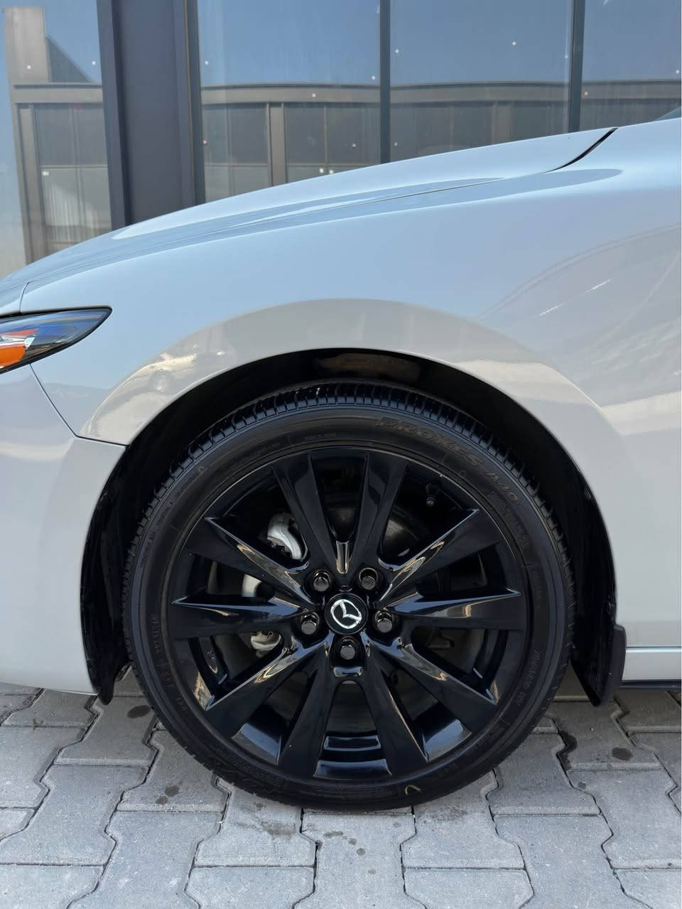 مازدا 3(2025)
مواصفات SELECT SPORT 
برێك بصمه
رادار پێش و دواوە ٣٦٠پلە
ويل و ئاوينە رە ش
رە نگ سمۆکی 
کوشن جلد
مکينە٢٥ی بێ تۆربۆ
بۆنيت بۆياخە چملخ گۆراوە بە بيلاد
ئيرباگ سوکان و شان تقيوە دانراوە تە وە
سيستم کراوە تە وە وەك بيلاد
رەقم کردن بە شەرت
٣مانگ کاتی لەگەلە بۆ رەقەم
ژم/*********** السليمانية, العراق
