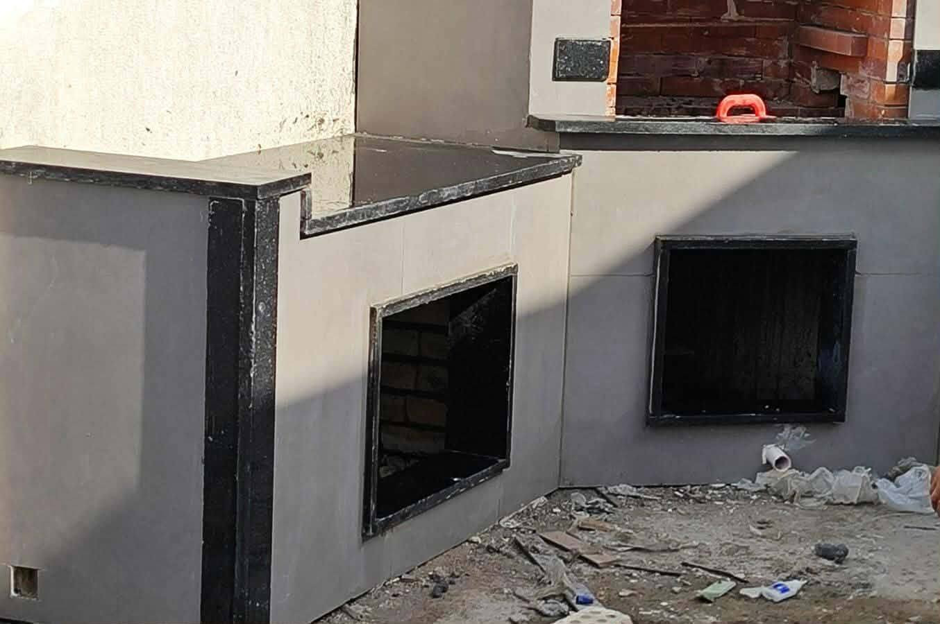 #قصة_احد_شباب_الفلوجة 
محمد شاب.من الفلوجة ماكدر يكمل دراسه لان اهلة ماعدهم معين ماكعد بالبيت وكال ماكو شغل لا  اشتغل عامل تغليف واجهيات  ومرت الايام والسنين واليوم محمد عبد الستار  هو احد افضل الخلفات لتغليف الواجهيات في الفلوجة وهاي الصور البعض من شغله اذا عجبكم شغله ادعموا. ولو بدعاء جميل 

للحجز  او التواصل على الرقم بي وتساب
 ***********
***********
