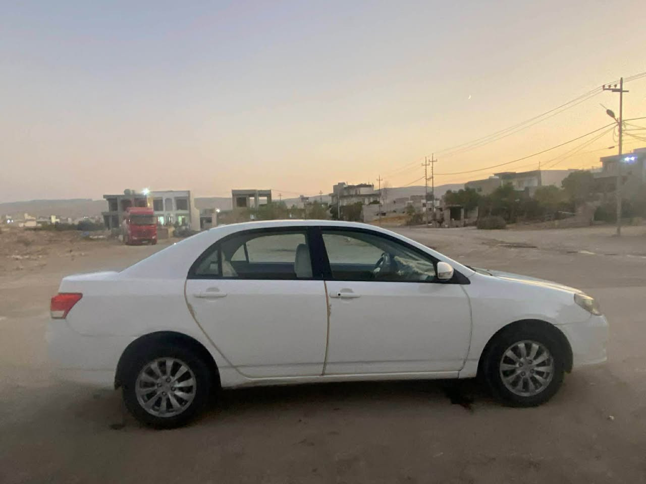 مۆدێل ٢٠١٤ فول مواسەفات شاشە بەسمە سلاید لایت عەدەسەو لید سەنەوی و هەموو شتێکی تازەیە ٤ تایەی لۆکی بۆ بەستراوە شوێن سلێمانی رەقەم - *********** ***********
نرخ ٧٢$ حەفتاو دوو گەڵا السليمانية, العراق
