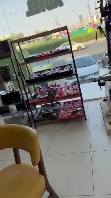 شلون الشباب لان الزبائن يستاهلون فحص مضبوط وفرنالكم بكراجنا #تورك سنتر جهاز فحص فيول بم + جهاز فحص نوزلات + جهاز فحص الداينمو والباتري والسلف 
نورونا بكراجنا الدورة شارع 60 تورك سنتر بخدمتكم 
***********
***********
🌹
