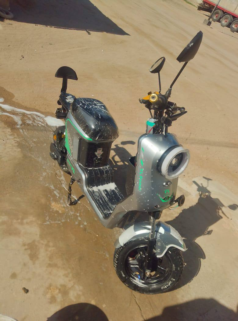 سلام عليكم شباب دراجه شحن R7
السعر 450وبيه مجال رقم الهاتف ***********
