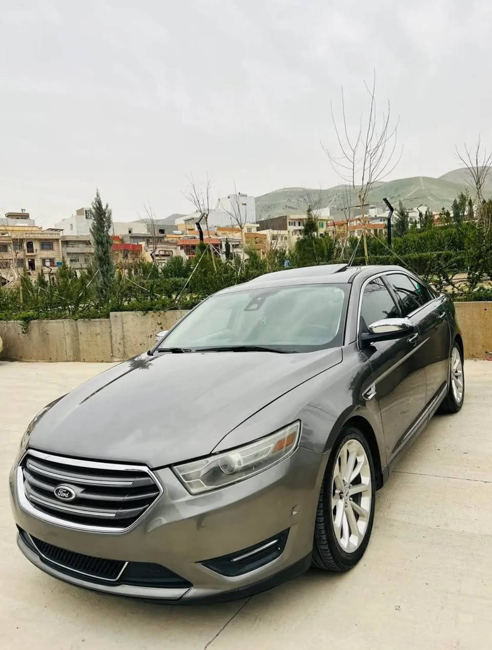 فۆرد تۆرۆس2013 limited خەلیجی سفری شەریکەی نیڤا  ناو زەرد نمونە ... فوول قەپات مواسەفات ١/١ 

سەیارەکە ٢٠٠ هەزاری حەقیقی ڕۆشتوە  ..
٥ پارچەی بۆیاخە پێشو پشتی کەپسە

سەیارەکە نمونەیە لەجوانی

هەموو سێرڤسێکی تازە کراوە  ، ڕۆن و هایدرۆلیک و پاتری تازەیە زۆر زۆر جایزە ... 
سەنەوی تا ٢٠٢٨ تازەیە..
گێڕ و مەکینە و تەبرید و تەحویلی بەشەرت ...

مواسەفات ..  

 سڵاید ، بەصمە ، کامل ڕاداری پێش و دوا و لاتەنیشت، سوکان هیتەر و کارەبا و خەزن ، کوشن مەساج و جلد و هیتەر کوشن تەبرید و کوشن کارەبا و کوشن میمۆری، ناوی کامل لیدی ٧ ڕەنگ بیلادی ، پەردەی بیلاد ، ئاوێنە هیتەر و فۆتۆ ، شاشە گەورە ، سێ شاشە ،شاشە سۆنی و مکەبەرە سۆنی ، شەغال ، کامێرا ، حاسە ، کۆدی دەرگا ، سستمی چێک کردنەوەی ئۆتۆماتیکی ، کامل زینۆن ، تاقم تایەو ویلی ٢٠ی کرۆمی لۆک ... 

‎زۆر مواسەفاتی تر ...
نرخی ١١٧$ مەجالیشی تیای
***********
***********
[hidden information] Singapore
